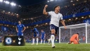 Tottenham strike late to beat 10-man Chelsea at Stamford Bridge